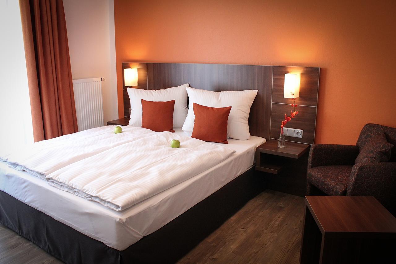 Hotel Rosenhof Garni Pegnitz Bagian luar foto
