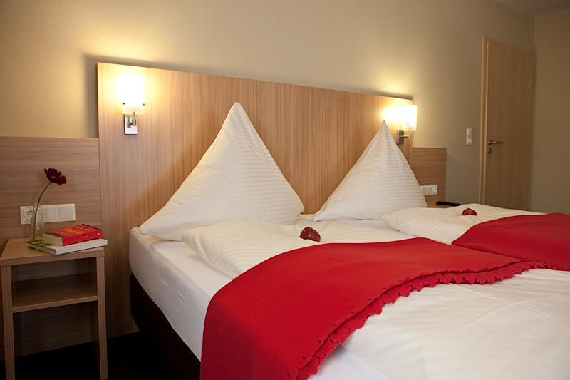 Hotel Rosenhof Garni Pegnitz Bagian luar foto